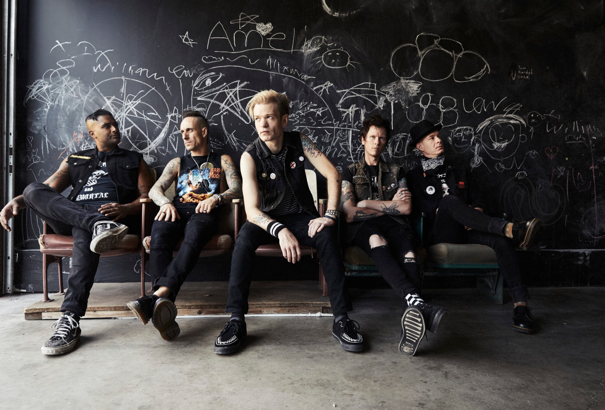 آهنگ Dopamine از Sum 41 با متن و ترجمه