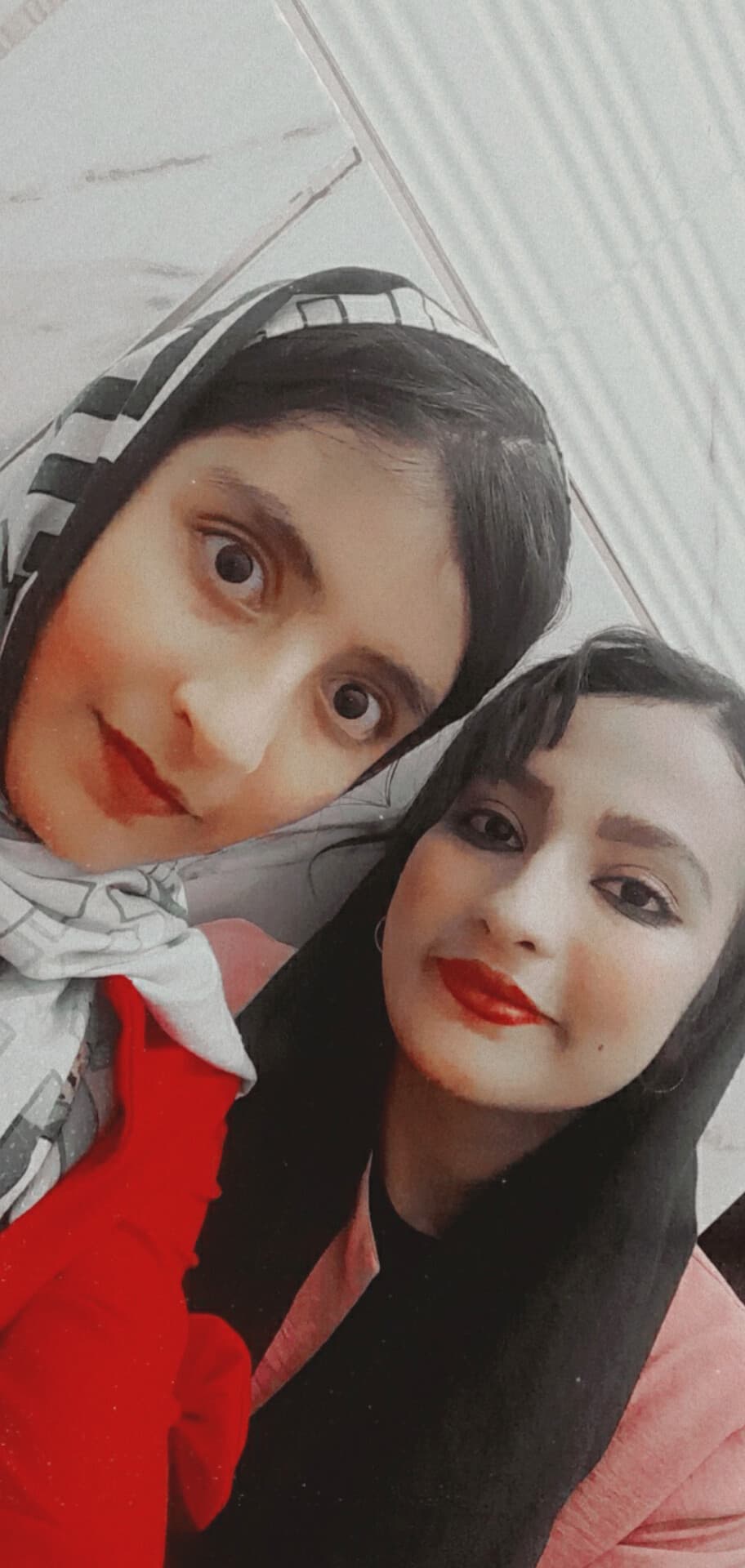 فتانه فتاحی مجری و گوینده 
