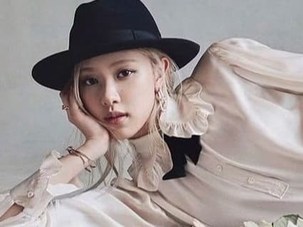دانلود آهنگ ROSÈ - two years