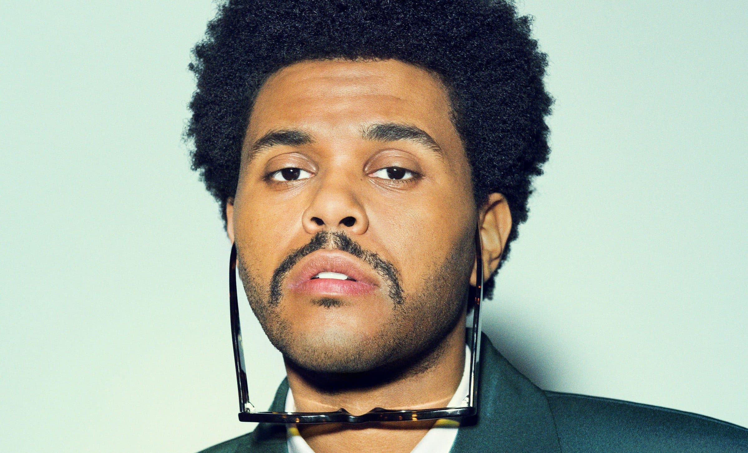 دانلود آهنگ The Weeknd - I Feel It Coming