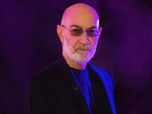 دانلود آهنگ سایه از سیاوش قمیشی 