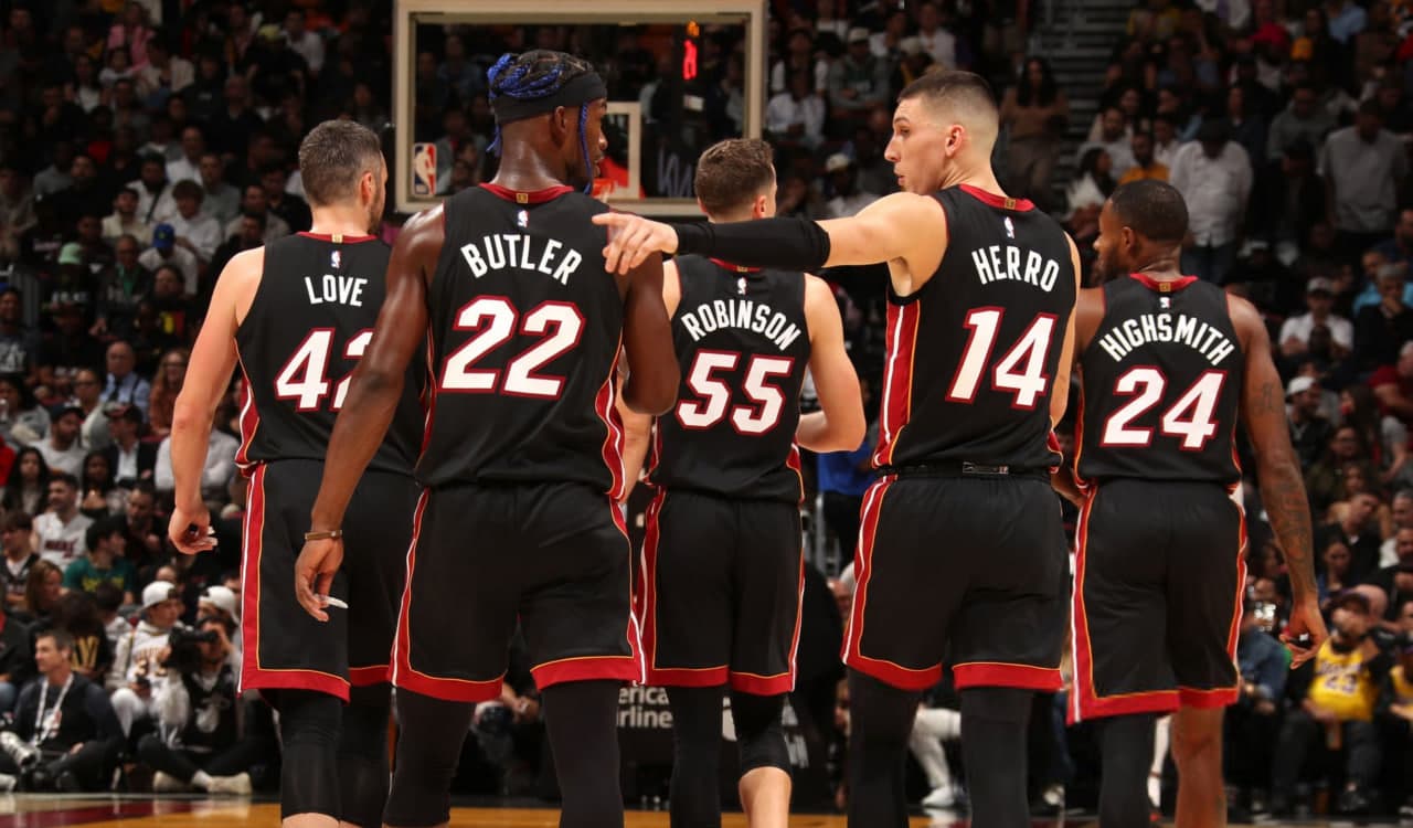 بسکتبال NBA | لیکرز در زمستان میامی سوخت