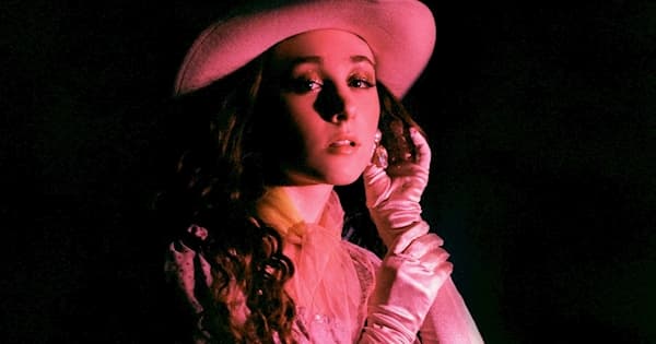 دانلود آهنگ Chappell Roan - Pink Pony Club