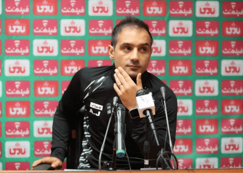 احمد جمشیدیان: رحمتی پروژه مهمی در هوادار دارد؛ چرا بازی‌های هفته گذشته VAR نداشت؟