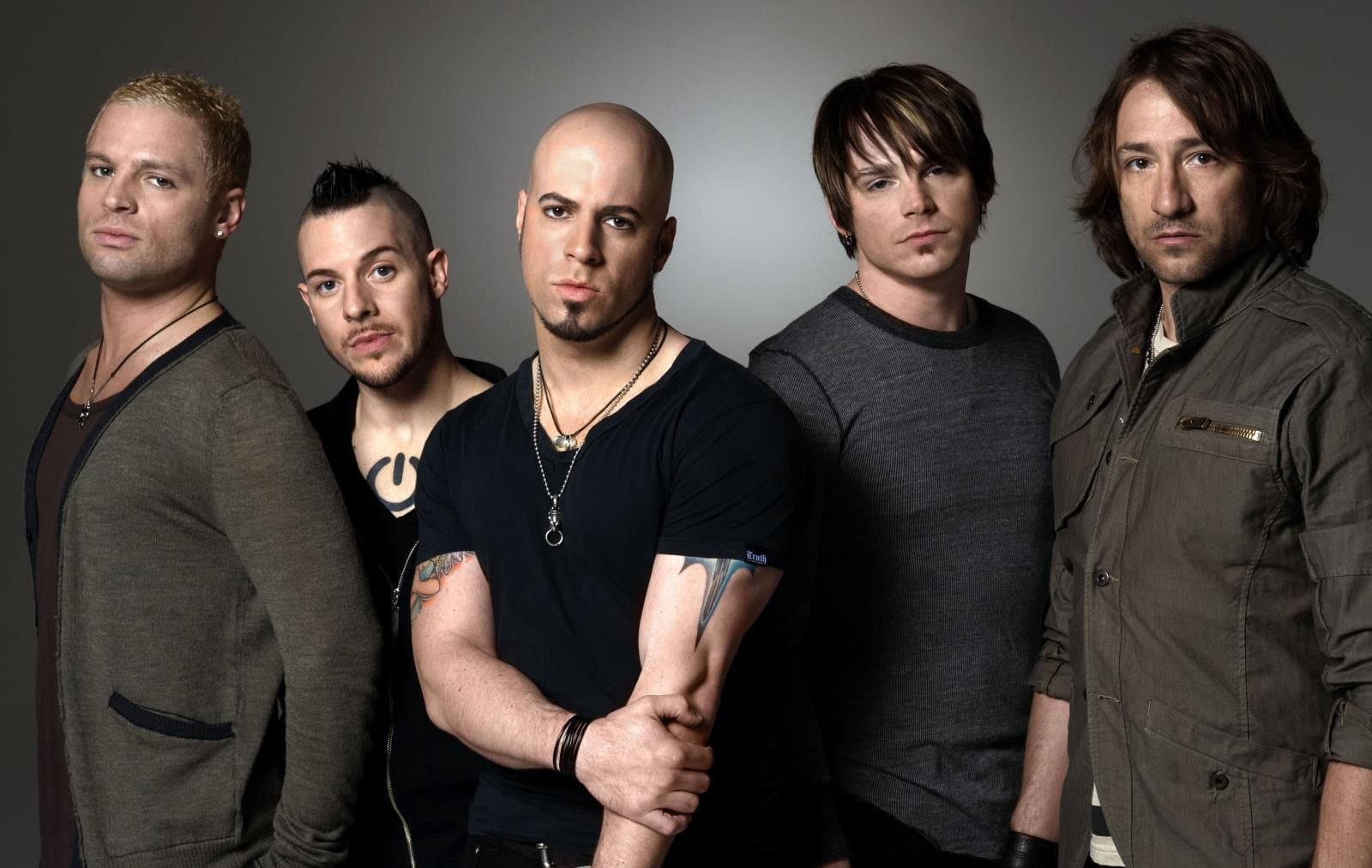 آهنگ Over You از Daughtry با متن و ترجمه