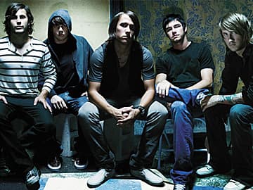 آهنگ You're Not Alone از Saosin با متن و ترجمه