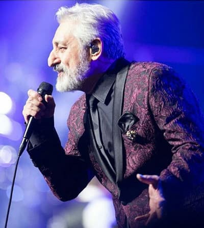 آهنگ شب یلدا با صدای دلنواز استاد ابی
