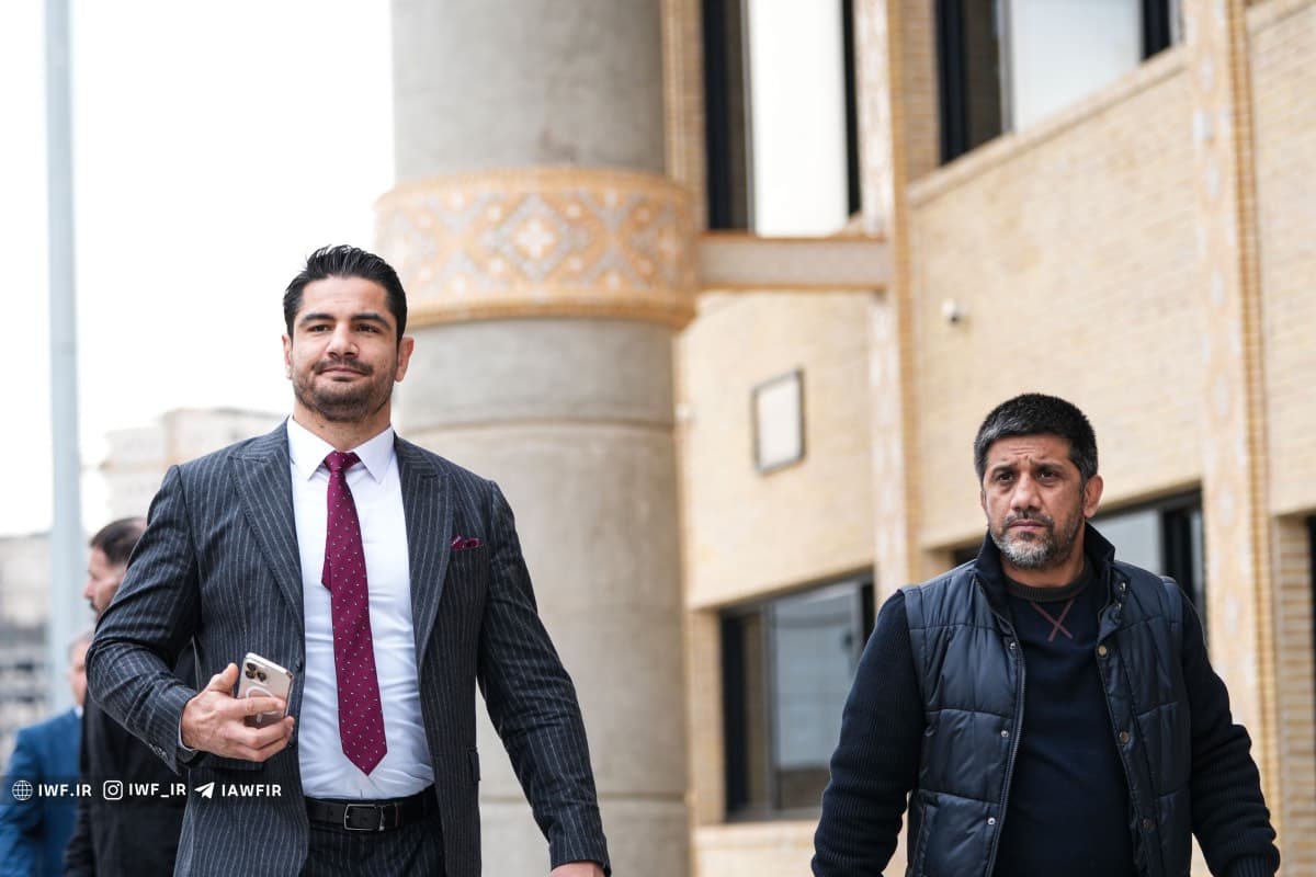 دیدار تاریخی در فدراسیون کشتی؛ طاها آکگول و علیرضا دبیر بر سر توسعه همکاری‌ها مذاکره کردند