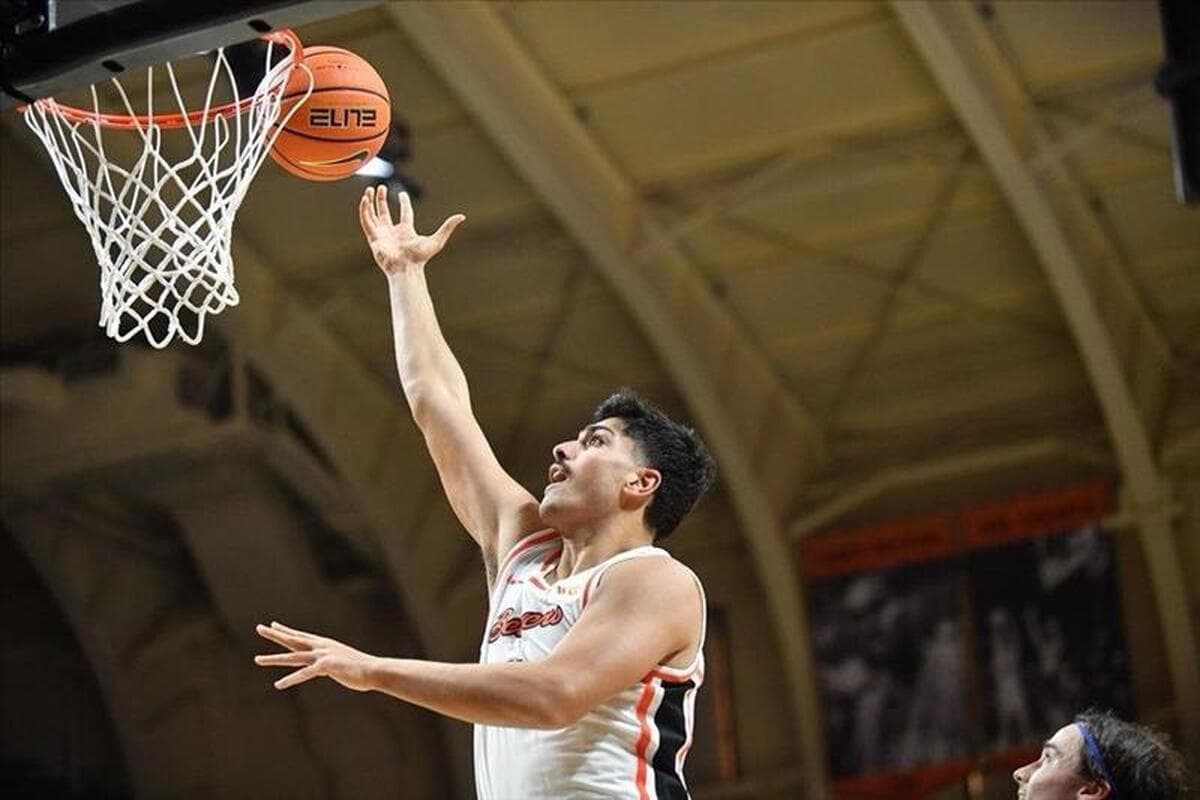 پیروزی اورگون استیت در NCAA با حضور پارسا فلاح