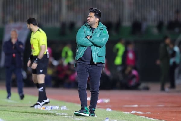 سعید اخباری: خوشحالم پرسپولیس مقابل چادرملو وقت تلف می‌کرد؛ VAR برای محافظت از آن‌ها بود