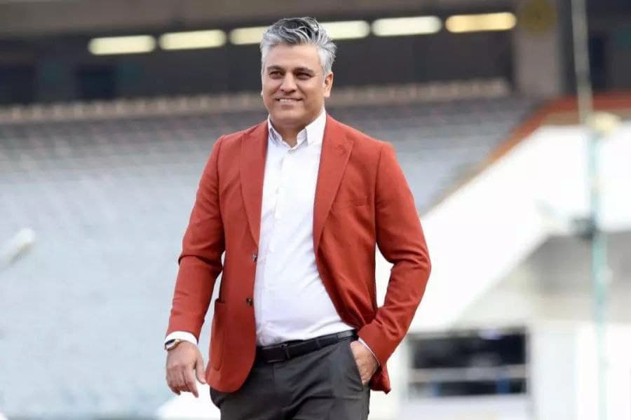 کری‌خوانی مدیر پرسپولیس برعکس از آب درآمد / عکس