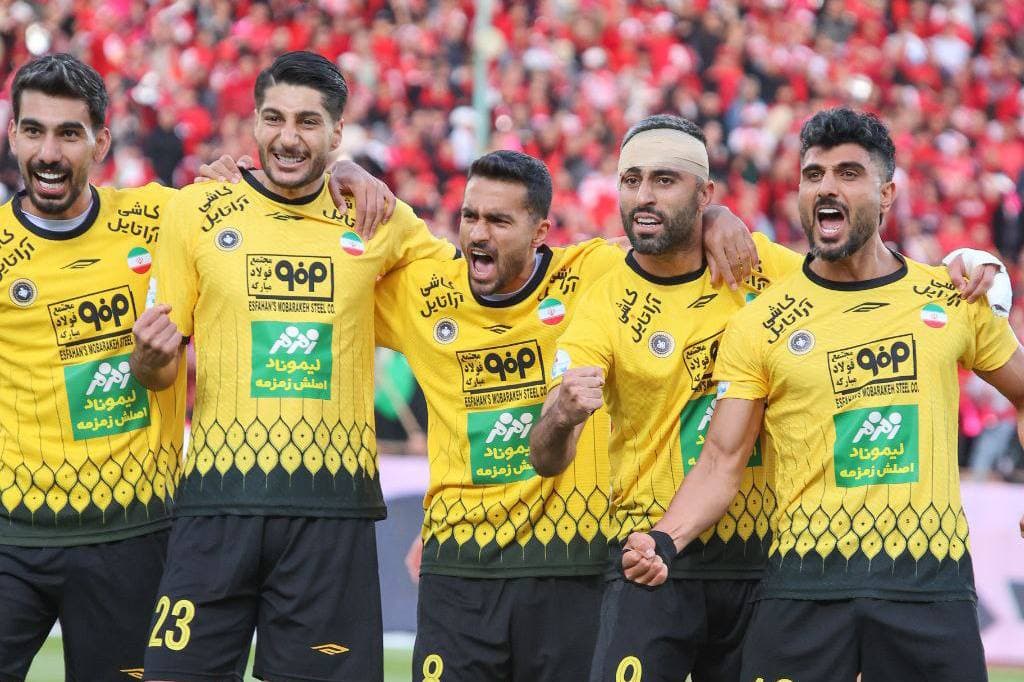 کری‌خوانی همسر بازیکن سپاهان: پرسپولیس سوبله چوبله!