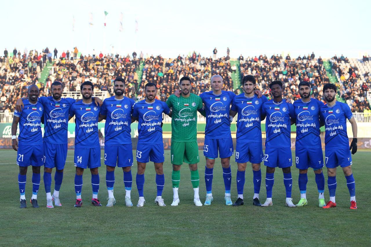از اتوبوس اختصاصی استقلال پیش از بازی با النصر رونمایی شد