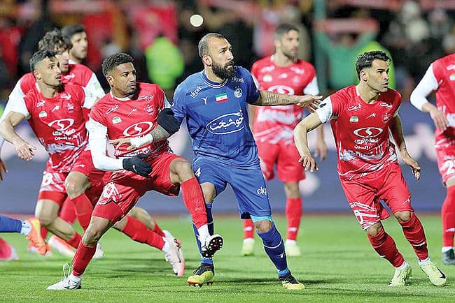 شروع افتضاح سرخابی‌ها در سال ۱۴۰۴؛ هوادار، بالاتر از پرسپولیس و استقلال