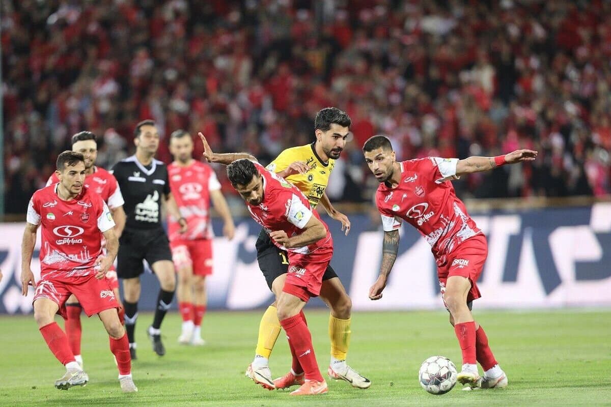  صدرنشینی پرسپولیس در جدول ادوار لیگ؛ سرخ‌ها همچنان بالاتر از استقلال