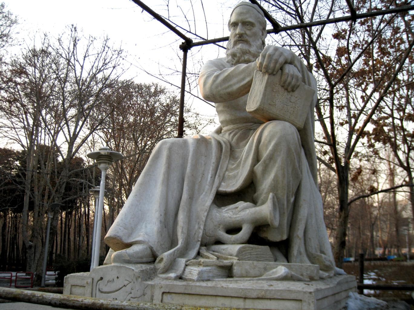  سال کبیسه خورشیدی؛ میراث ماندگار خیام که مو لای درزش نرفت 