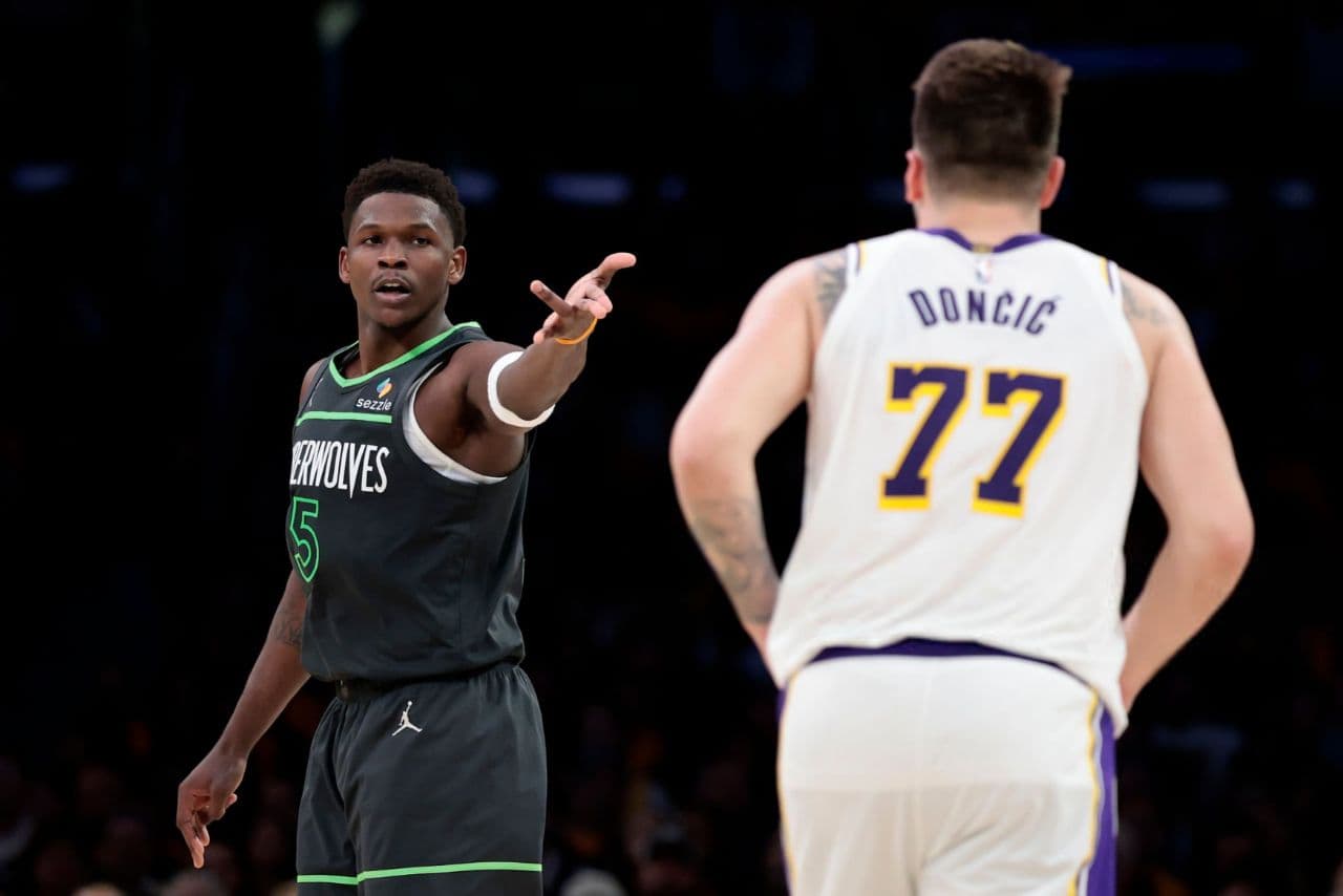 بسکتبال NBA | لیکرز تاوان دست کم گرفتن گرگ‌ها را داد 