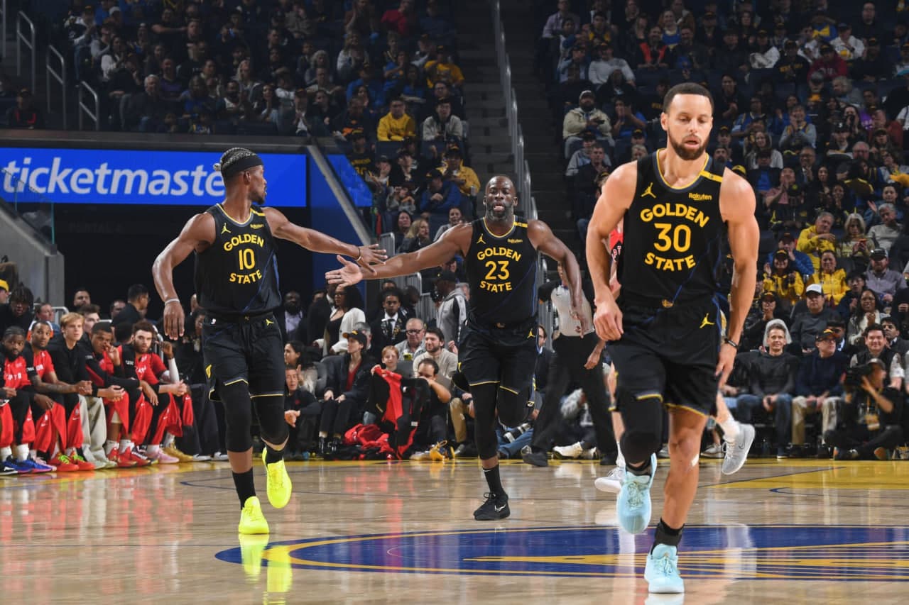 بسکتبال NBA | پیروزی کمرشکن گلدن استیت و شکست نیمکت‌گرم‌کن‌های‌ لیکرز