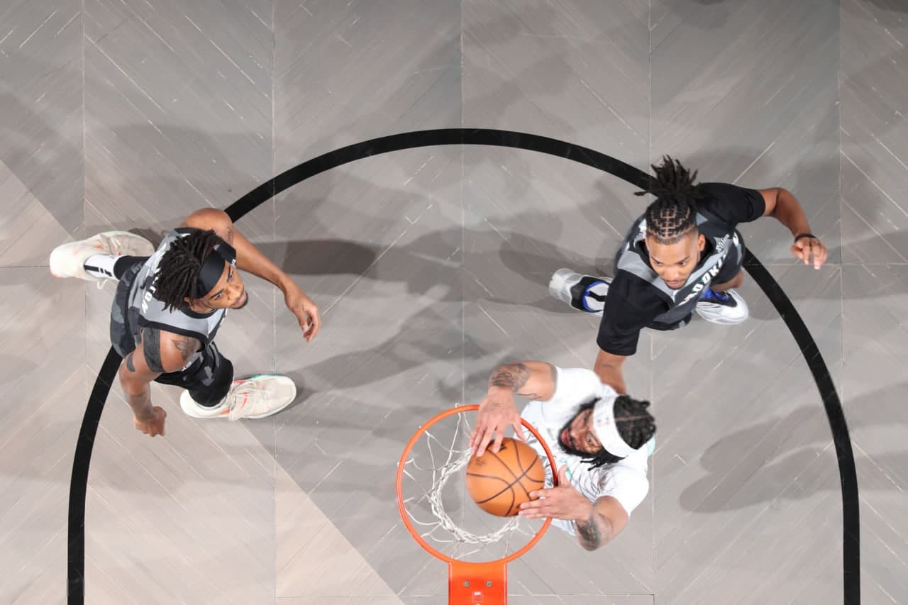 بسکتبال NBA | دالاس موریکس شکنجه شده اما هنوز نفس می‌کشد