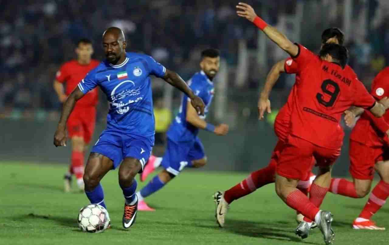 استقلال و تراکتور نقره داغ شدند؛ جریمه‌های میلیاردی از سوی AFC