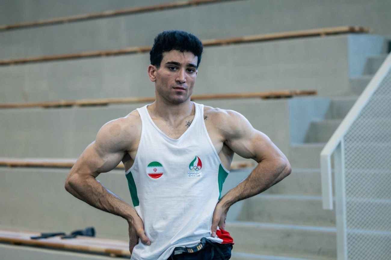 استوری رضا علیپور؛ نمی‌دانم چه کسی وطن را فروخت که من در جستجوی خوشبختی هستم / عکس