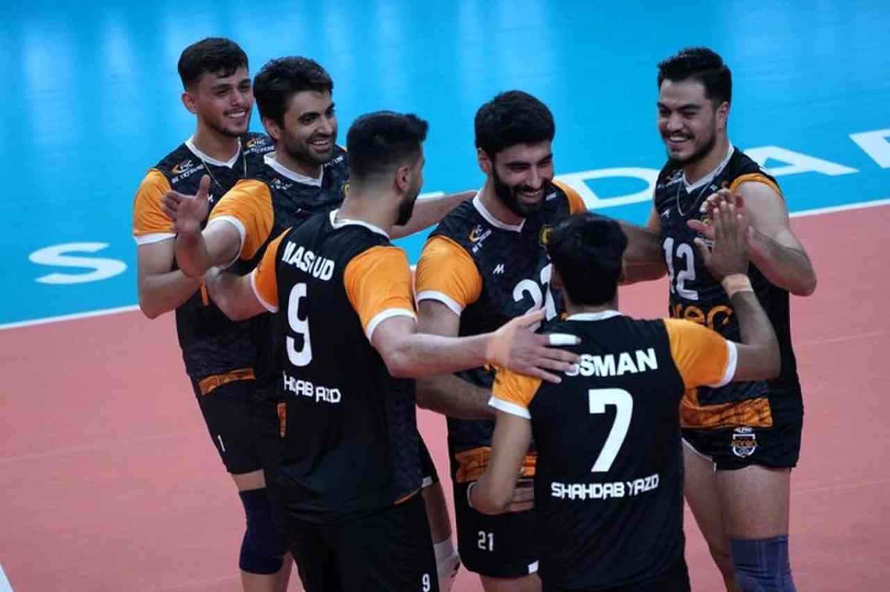 نیمه‌ نهایی لیگ والیبال ایران، شهداب یزد به چادرملو امان نداد