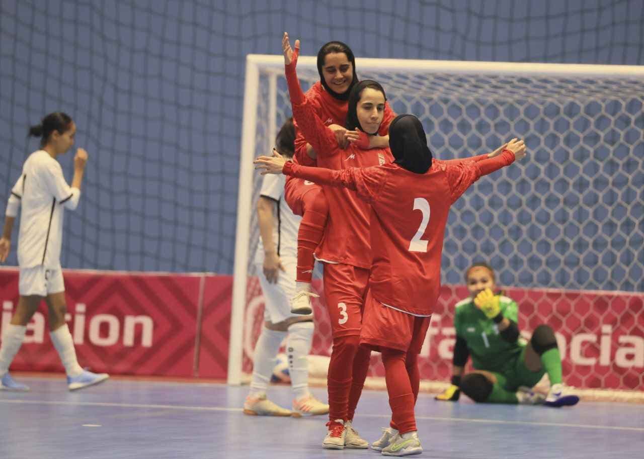 تیم ملی فوتسال زنان ایران 9-0 ازبکستان؛ جشنواره گل و کلین شیت در شروع کافا