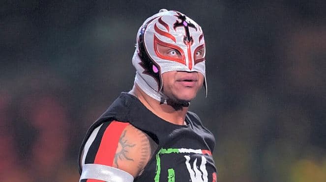 اخبار WWE | قهرمان سابق جهان زیر تیغ جراحی؛ میستریو مدتی از میادین دور خواهد بود