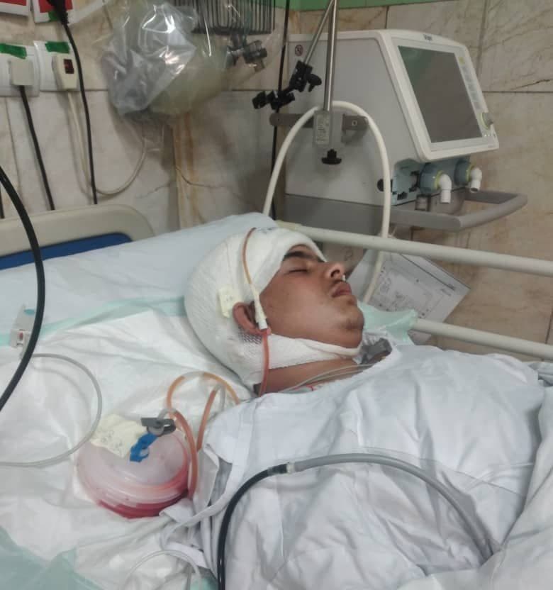 تصویری از هوادار پرسپولیس که بخاطر سنگی که به سرش خورده تو بازی با تراکتور به کما رفته...?