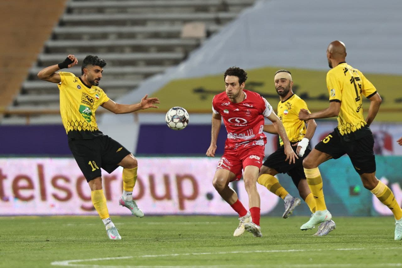 گولسیانی برگ برنده سپاهان مقابل پرسپولیسِ این فصل