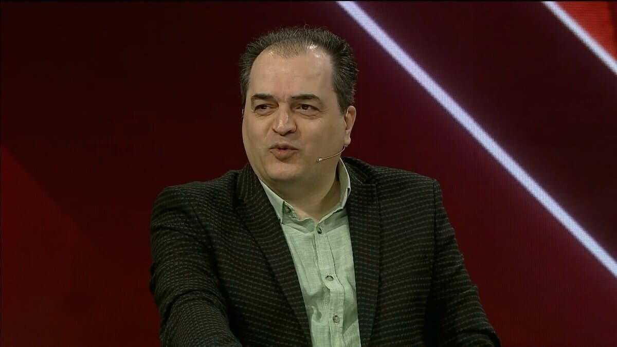 هواداران استقلال خون به جگر شدند؛ پیمان یوسفی: اگر با تراکتور تبانی کردند بقیه بازی‌ها را چرا نبردند؟