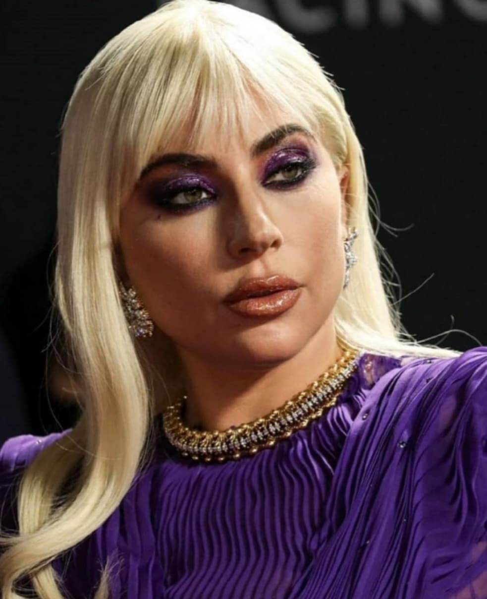 مشهور ترین آهنگ Lady Gaga به نام poker face