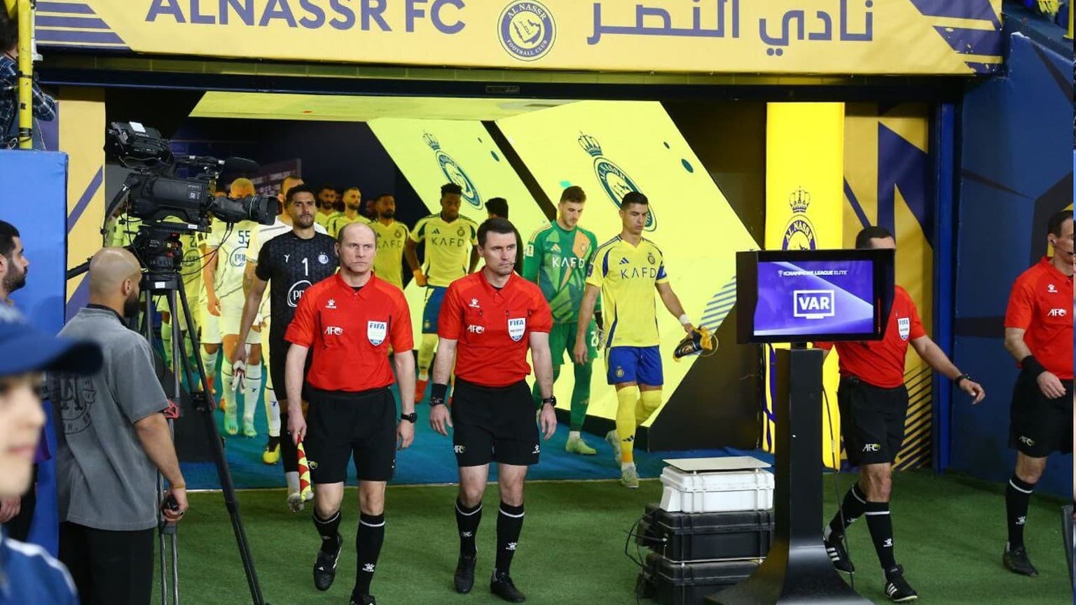 کارشناس داوری: اعلام پنالتی النصر و اخراج بازیکن استقلال صحیح بود