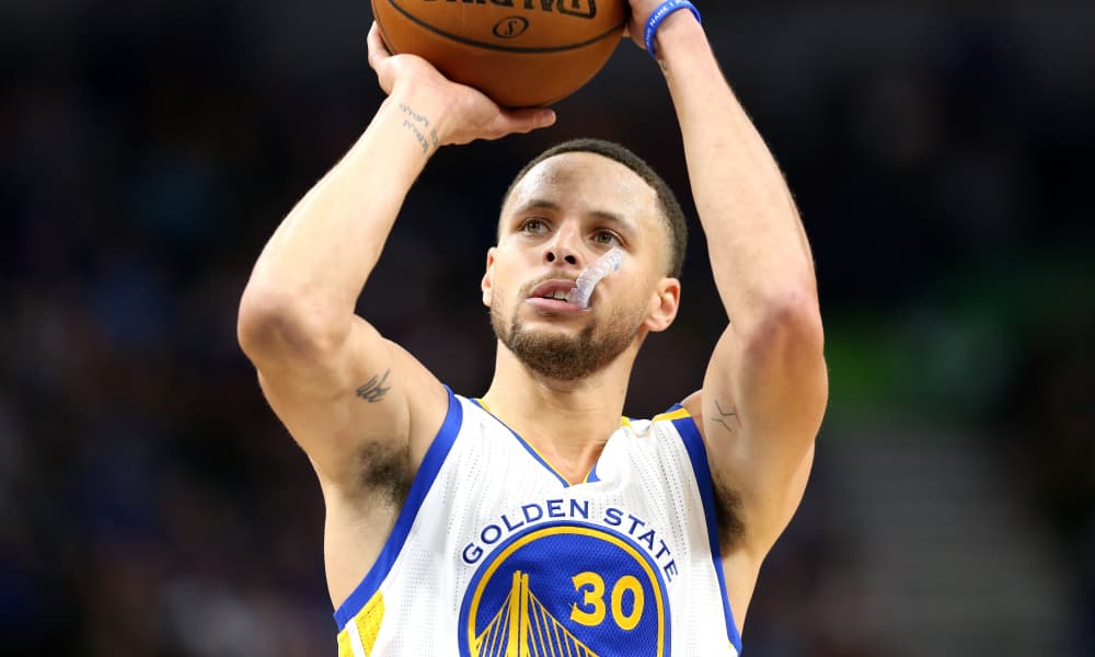 نکته آماری؛ استفن کری با پشت سر گذاشتن استیو نش به موفق ترین بازیکن تاریخ NBA در پرتاب های آزاد تبدیل شد