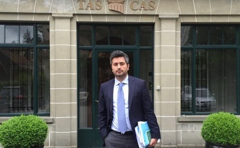 معاون حقوقی باشگاه تراکتورسازی: پرسپولیس و طارمی سندسازی کردند؛ مشکلات تراکتورسازی جمع شد