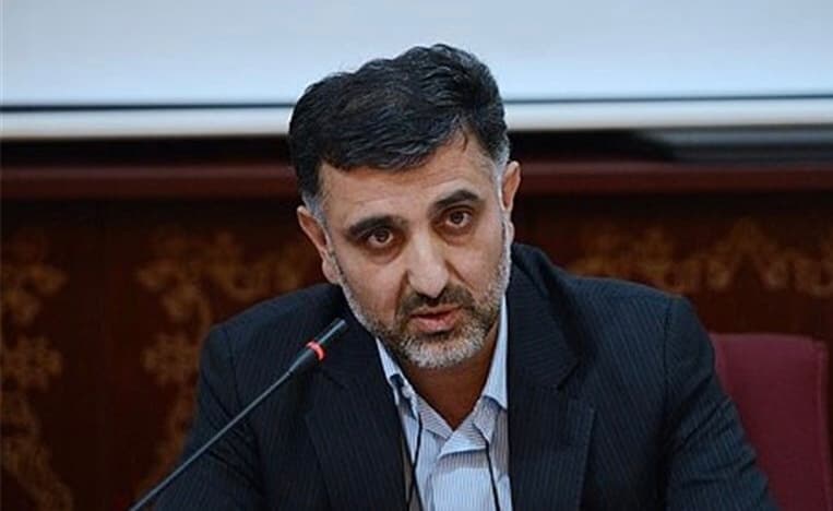 باران چشمه: دادن پول میلیاردی به بازیکن سرباز تخلف است؛ عضو هیئت مدیره تراکتورسازی نبوده ام
