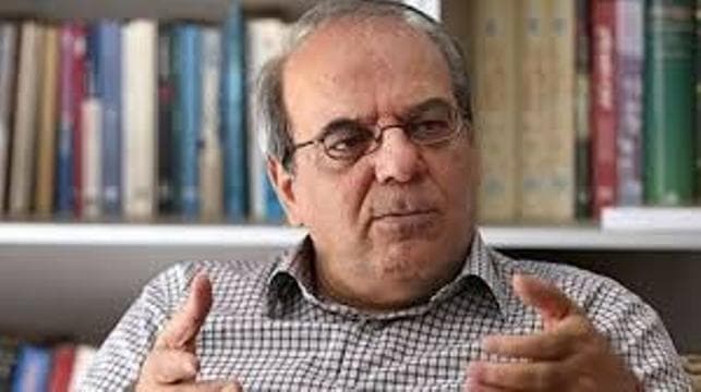 عباس عبدی: گوشت ارزان باشد، به سگ و گربه هم گوشت ران خواهند داد!