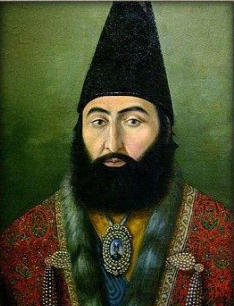 من ابتدا فکر میکردم که مملکت، وزیر دانا میخواهد ؛  و مدتی بعد به این نتیجه رسیدم که مملکت، شاه دانا میخواهد ؛  اما اکنون میفهمم که مملکت، ملت دانا میخواهد. ? امیر کبیر