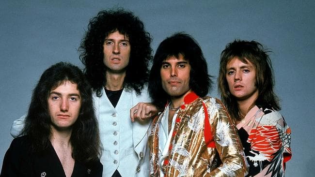 دانلود آهنگ زیبای Queen - Another One Bites The Dust