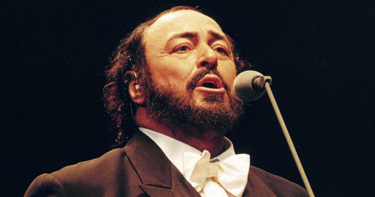 دانلود آهنگ ایتالیایی Luciano Pavarotti - La Donna E Mobile