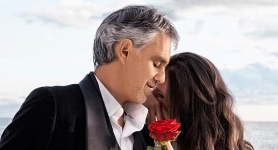 دانلود آهنگ ایتالیایی فرانسوی Andrea Bocelli & Helene Segara - Vivo Per Lei (Je Vis Pour Elle)