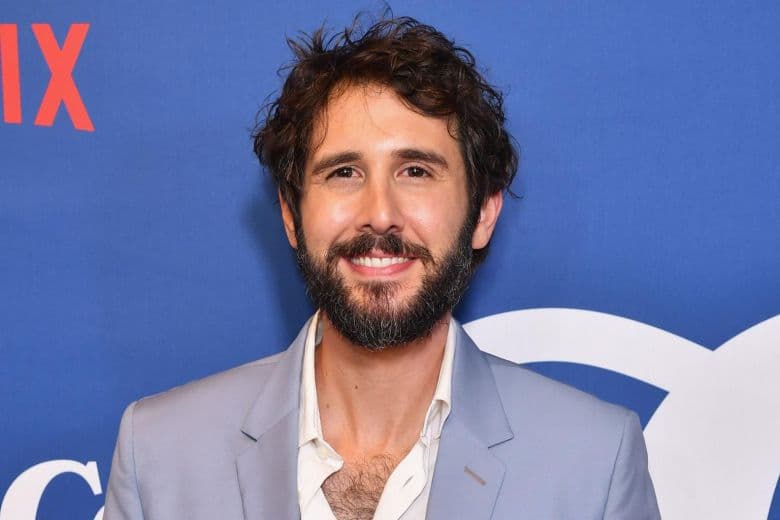 دانلود آهنگ زیبای Josh Groban - Empty Chairs At Empty Tables