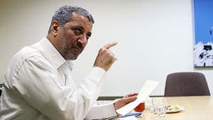 رجایی:روحانی باید از مردم عذرخواهی کند