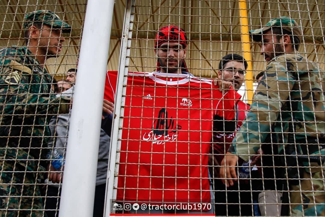 آگاهیم نوشتنش روی آب روان است ولیک/تراکتور و هواداران وفادارش