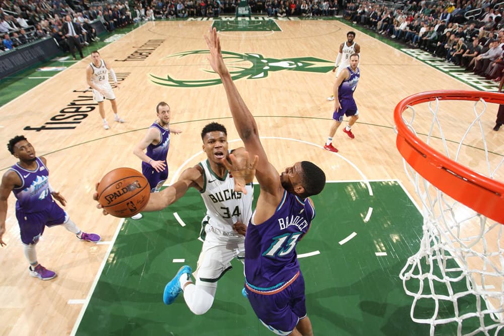 بررسی بازی‌های 26 نوامبر لیگ NBA؛ ادامه روند خوب باکس و لیکرز و پیروزی مهم رپترز برابر سونی سیکسرز