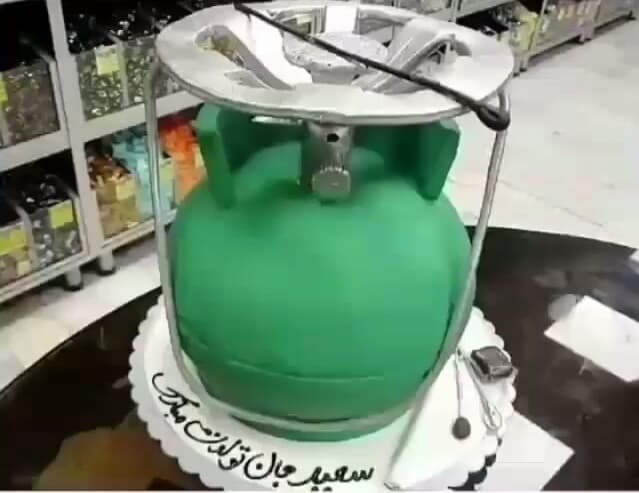 کیک تولد یک معتاد !