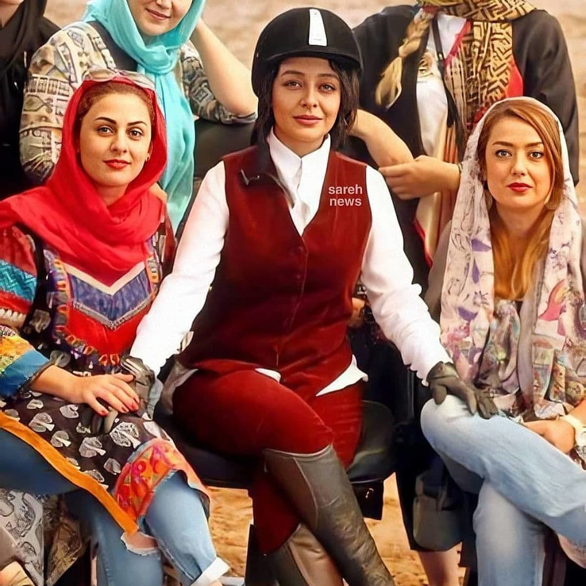 ساره بیات بدون روسری با تیپ سوارکاری+ عکس