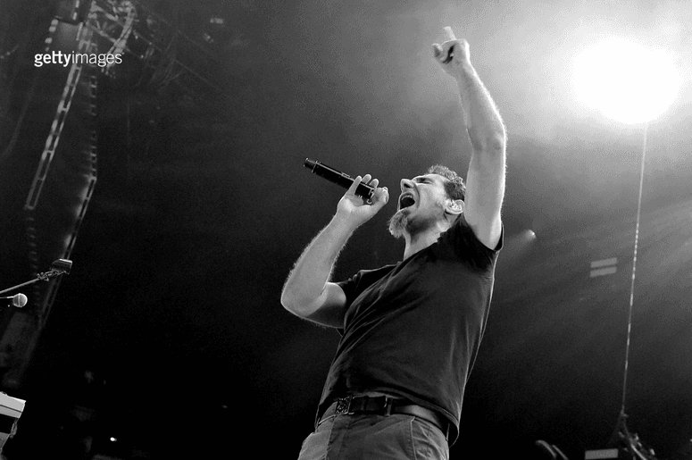 دانلود آهنگ Serj Tankian - Empty Walls