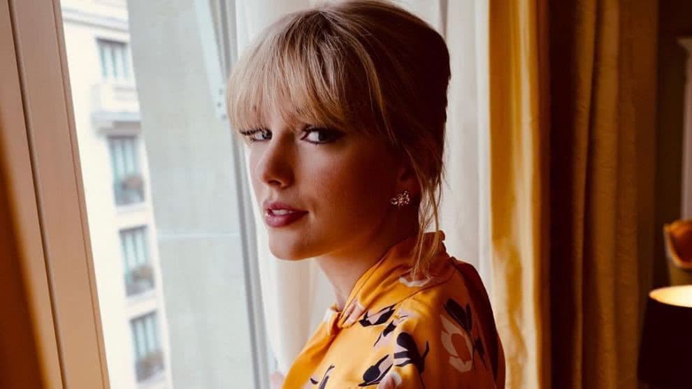 دانلود آهنگ Taylor Swift - Mine