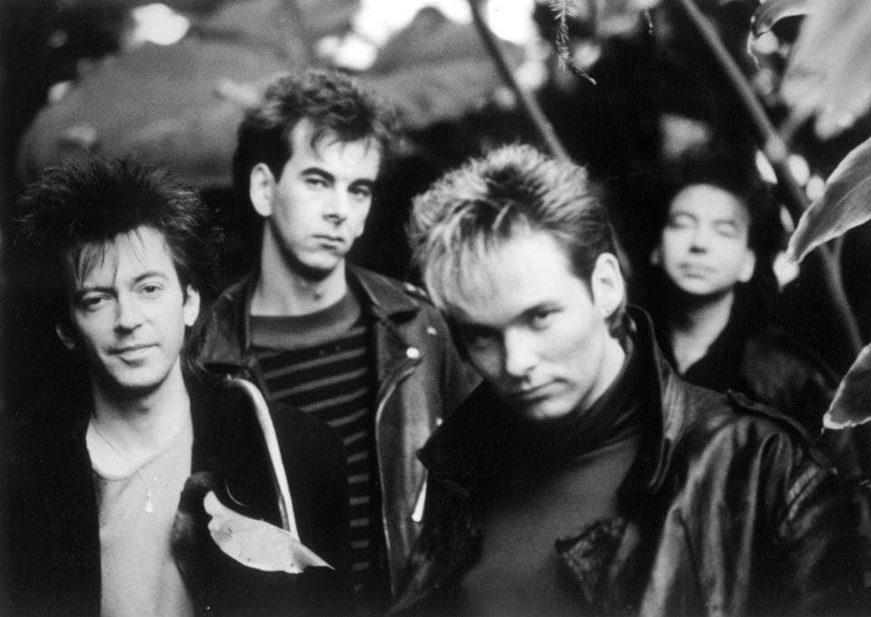 دانلود آهنگ زیبای Cutting Crew - (I Just) Died In Your Arms Tonight